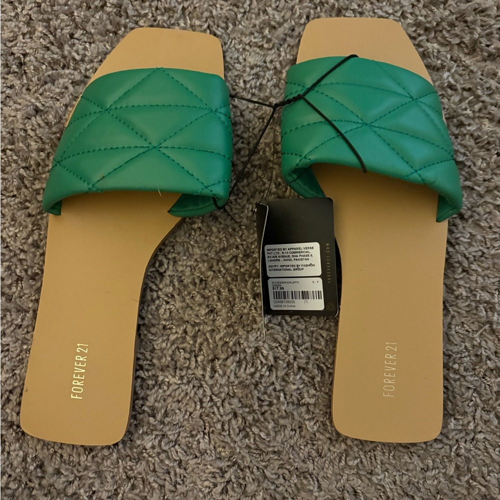 Forever 21 Green Quilted Flats